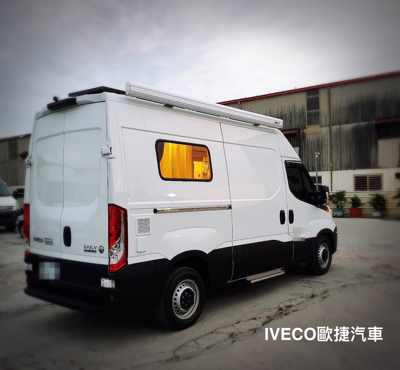 Iveco 露營車 行動露營車 商用貨車 中古車 歐洲貨車 露營車 行動餐車改裝服務 Iveco經銷商 達利daily商用車 威凱汽車專營露營車 商用貨車 行動餐車 中古貨車 歐洲進口貨車 歐洲貨車 進口商用小貨車及貨車改裝