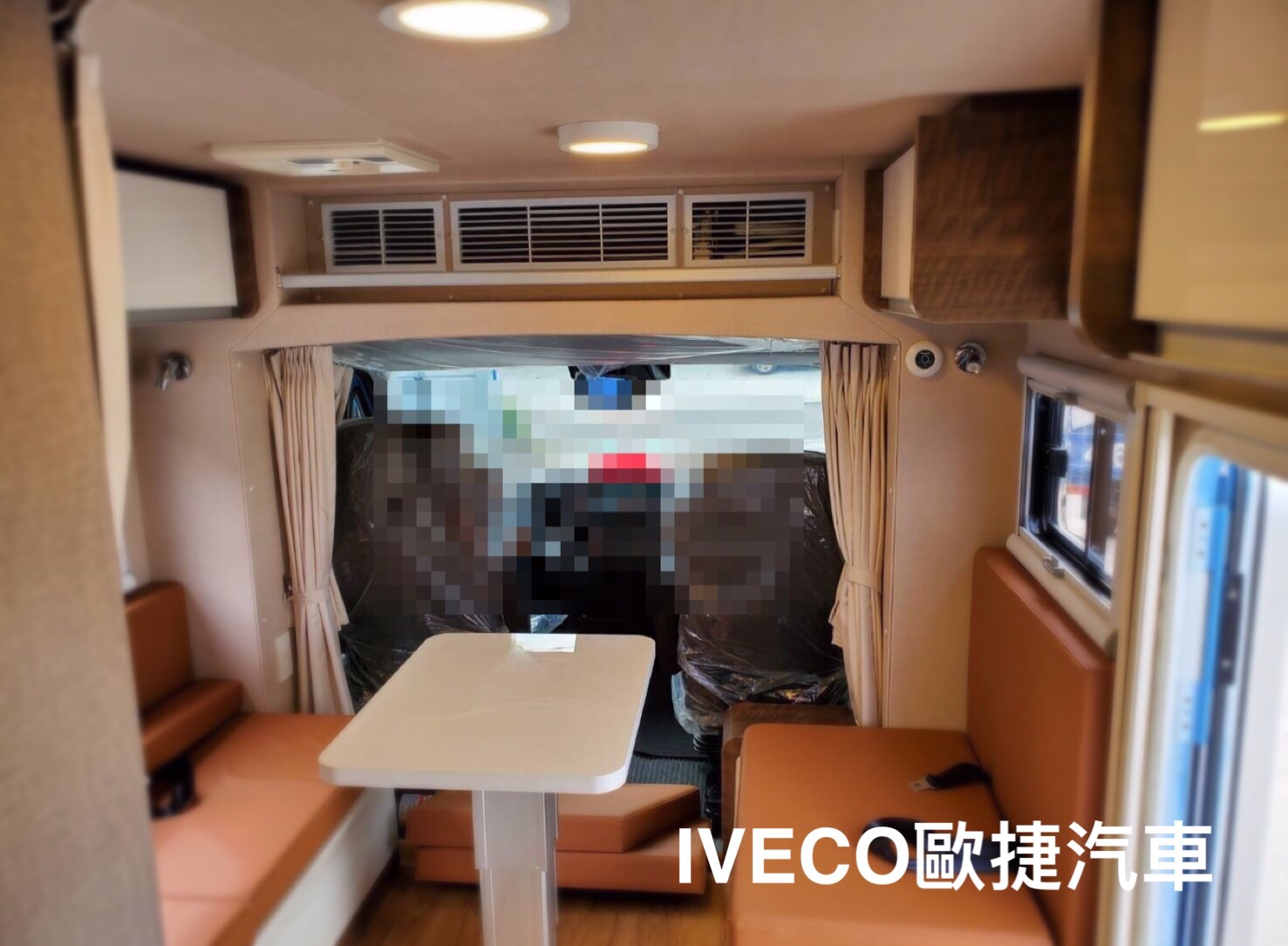 IVECO藍色新露營車改裝