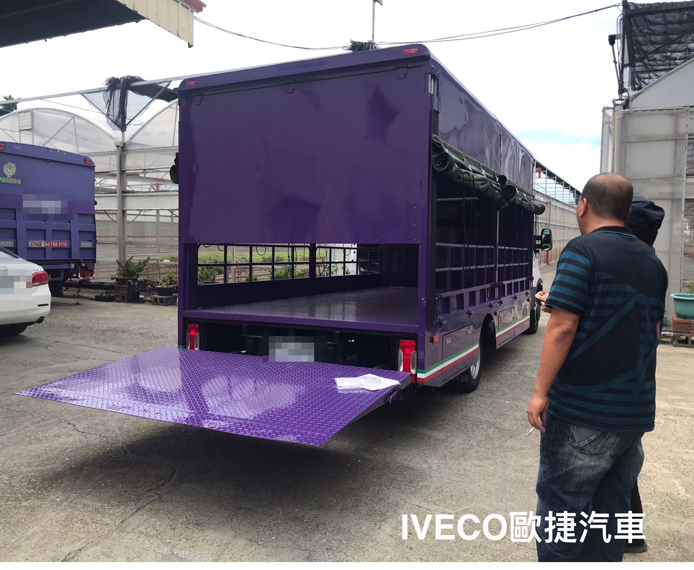 伸縮貨廂-iveco行動改裝