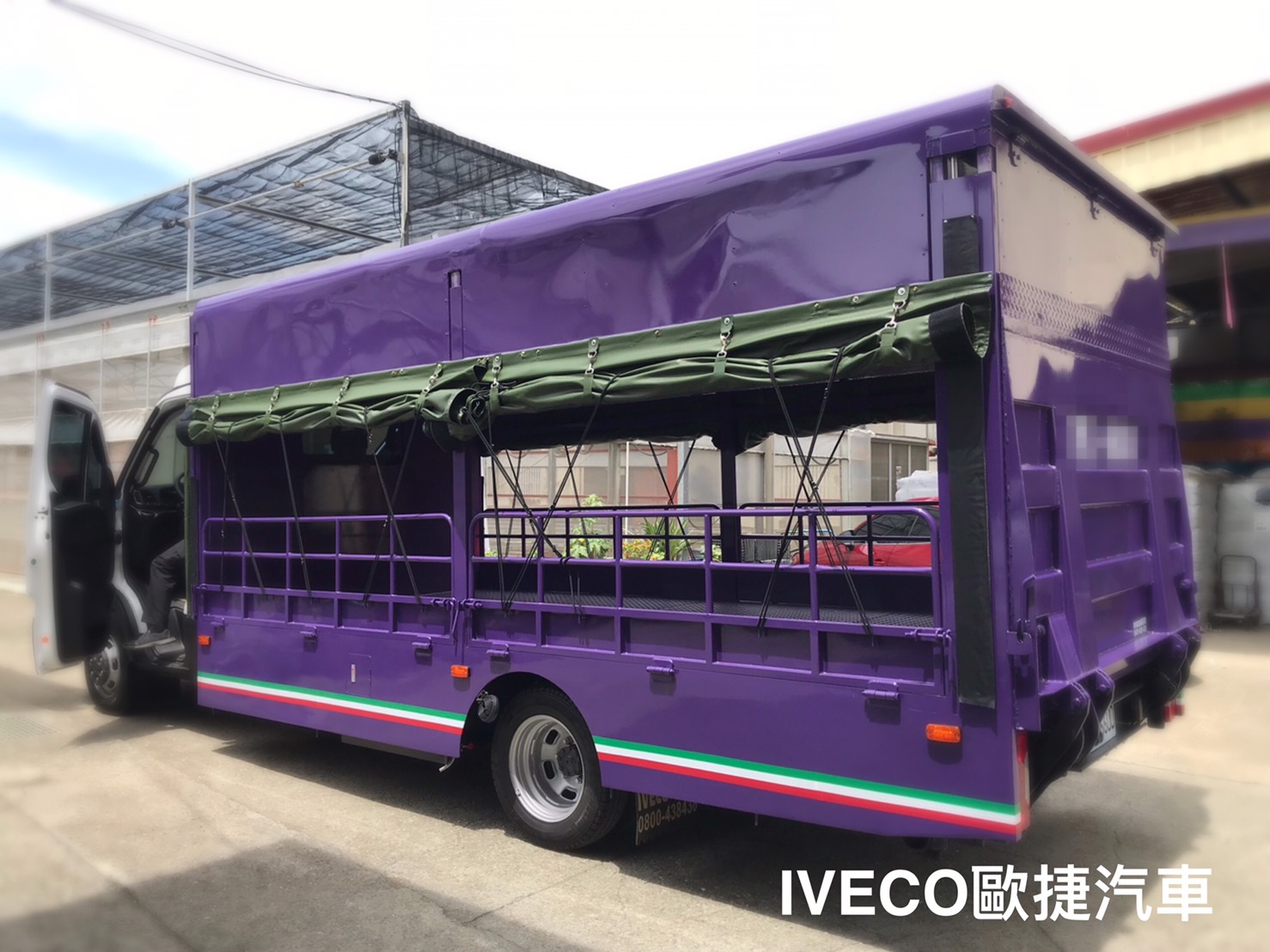 伸縮貨廂-iveco行動改裝