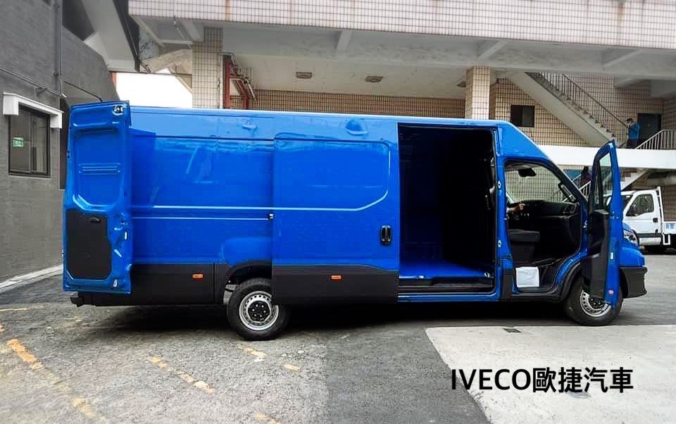 IVECO休閒露營車改裝款