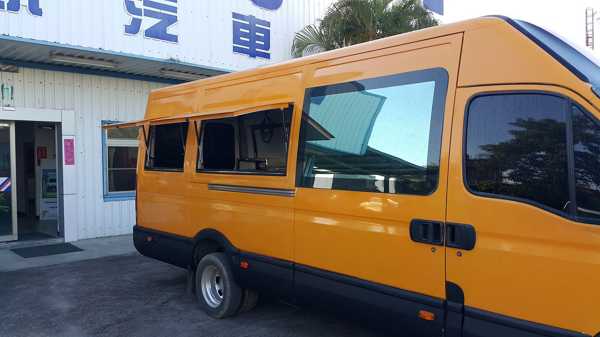 IVECO 餐車/行動咖啡車