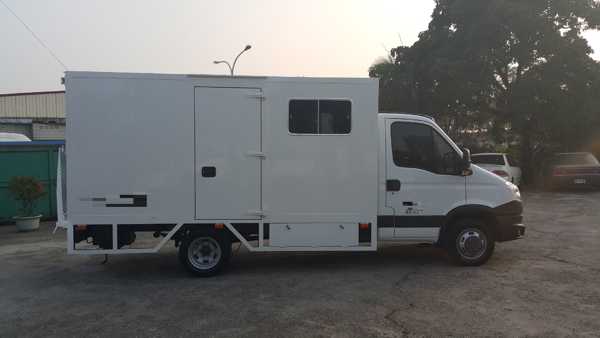 IVECO貨車.IVECO卡車.桃園.新竹.台中.苗栗.新竹.雲林.彰化.嘉義.省油.鋁合金車斗.冷凍車.物流車.歐霸.台灣達利.台中台灣達利.車廂改裝.車體彩繪 .鋁車斗.傾卸車.救護車