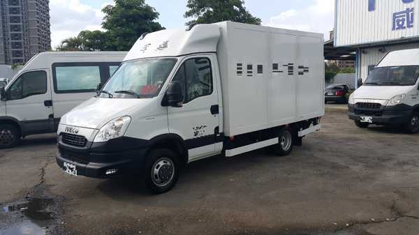 IVECO貨車.IVECO卡車.桃園.新竹.台中.苗栗.新竹.雲林.彰化.嘉義.省油.鋁合金車斗.冷凍車.物流車.歐霸.台灣達利.台中台灣達利.車廂改裝.車體彩繪 .鋁車斗.傾卸車.救護車