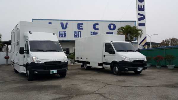 IVECO三噸半 七噸大貨車.伸縮貨斗.鋁貨斗.塑膠.手工具.物流運輸車.救護車.省油.貨車內裝