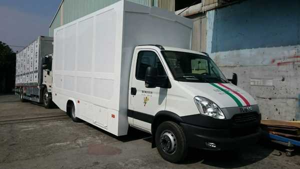 IVECO三噸半 七噸大貨車.伸縮貨斗.鋁貨斗.塑膠.手工具.物流運輸車.救護車.省油.貨車內裝