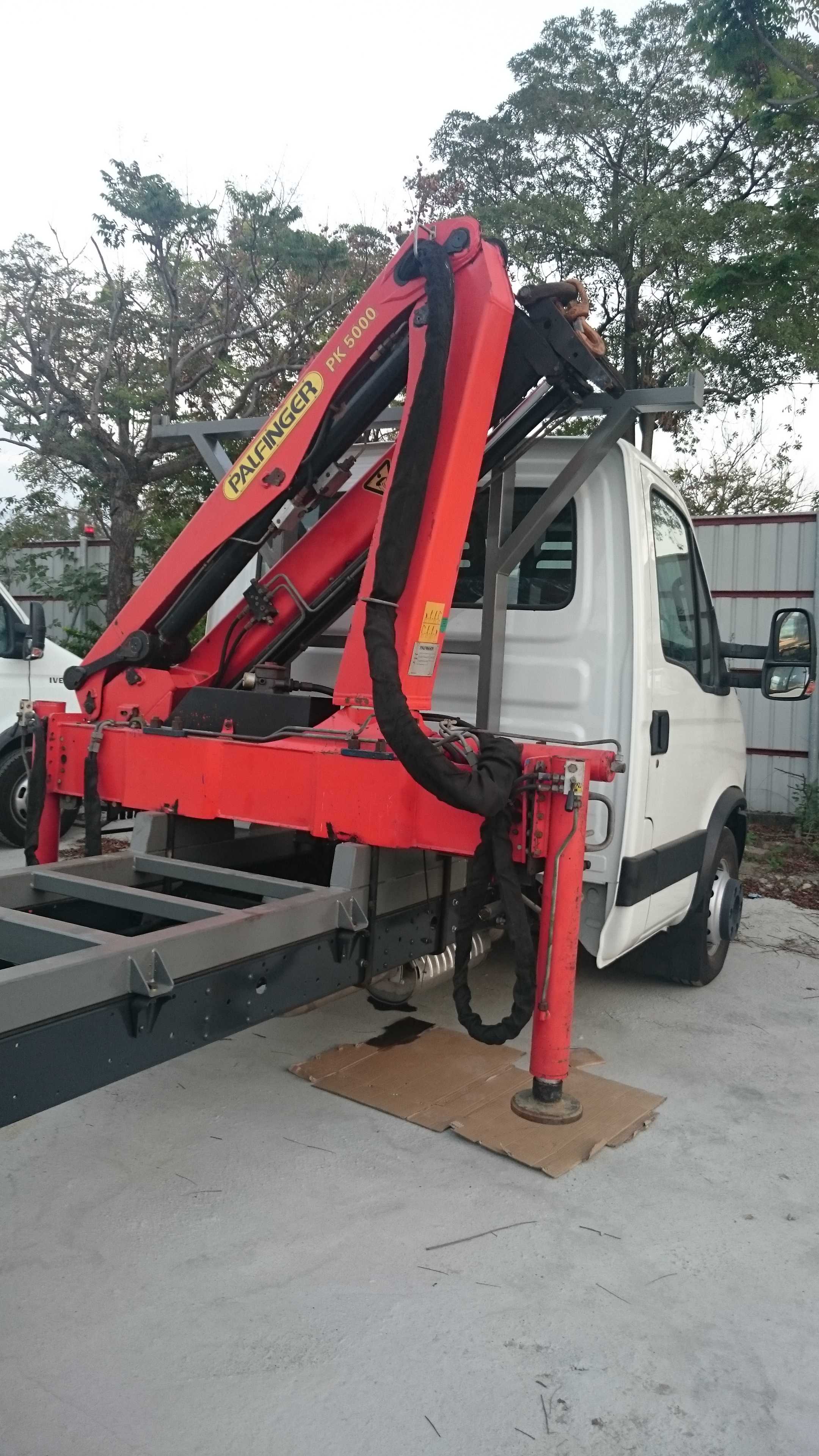 IVECO 歐捷汽車 單臂吊桿 工程車 特殊改裝車 探鑽工程車 起重機 吊車