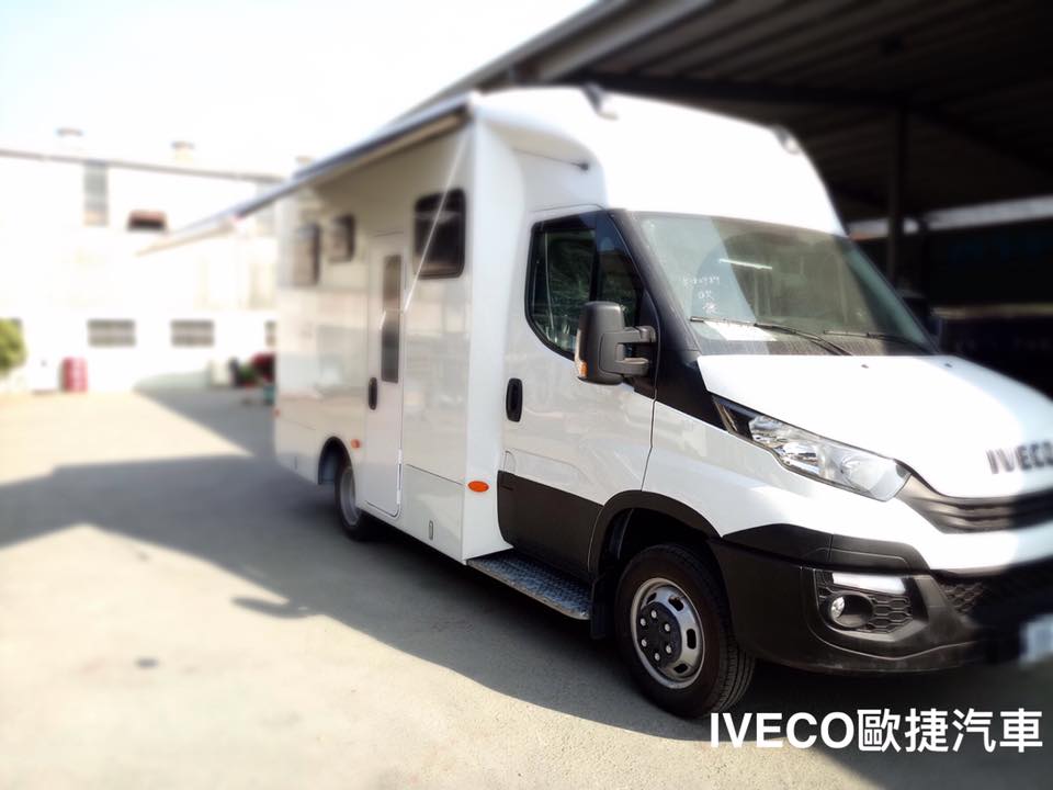 Iveco 露營車 行動露營車 商用貨車 中古車 歐洲貨車 露營車 行動餐車改裝服務 Iveco經銷商 達利daily商用車 威凱汽車專營露營車 商用貨車 行動餐車 中古貨車 歐洲進口貨車 歐洲貨車 進口商用小貨車及貨車改裝